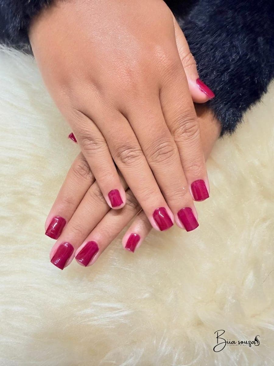Esmaltação vinho